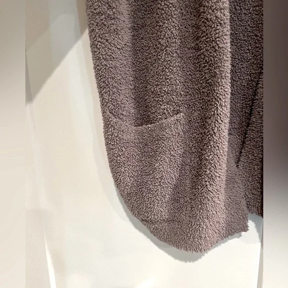 Barefoot Dreams Cozy Gray Cardigan - Picture 6 of 7